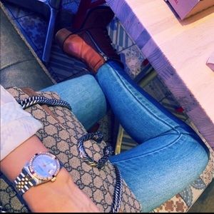 Meet your Posher, Sylvia